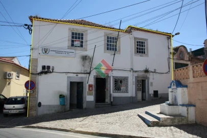 Prédio para Venda em Camarate, Unhos e Apelação