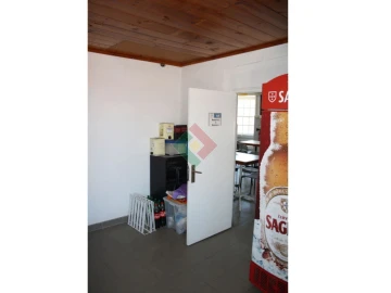 Prédio para Venda em Camarate, Unhos e Apelação