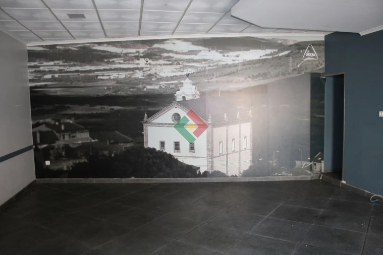 Prédio para Venda em Camarate, Unhos e Apelação Foto 2