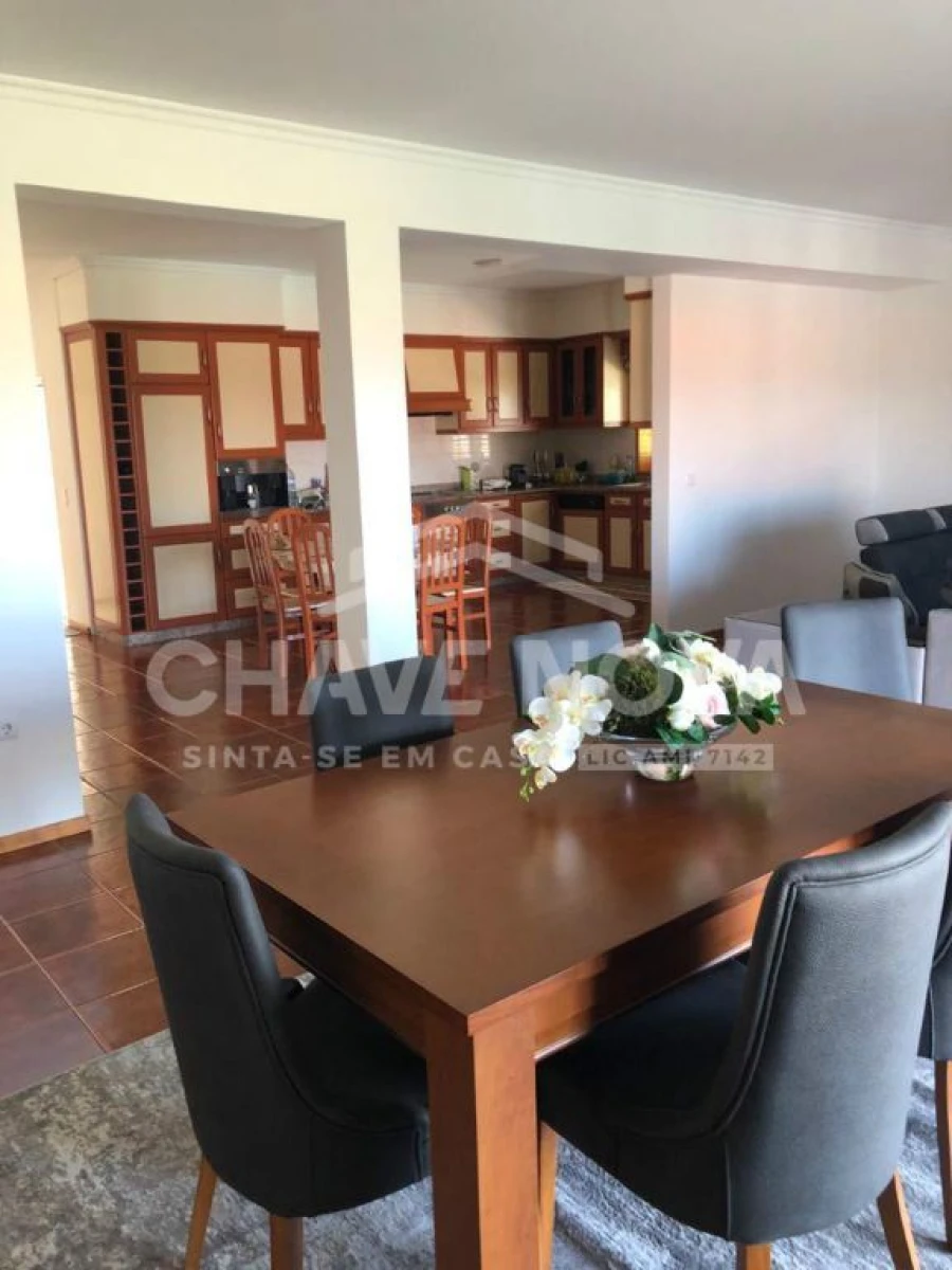 Quinta T4 para Venda em Lamas de Orelhão Foto 2