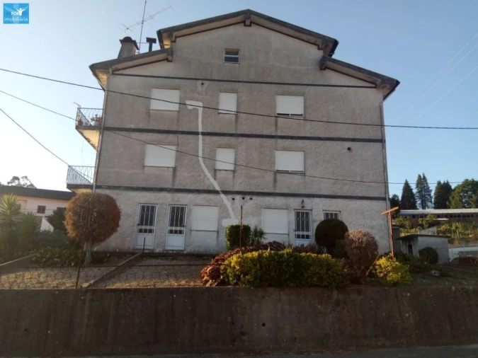 Apartamento T6 para Venda em Travassos Foto 4