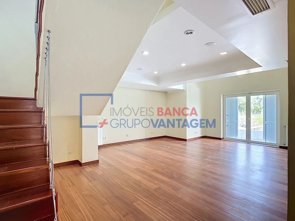 Moradia T6 para Venda em Queluz e Belas Foto 7