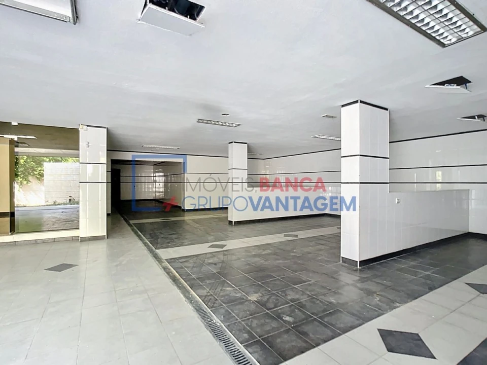 Moradia T6 para Venda em Queluz e Belas Foto 23