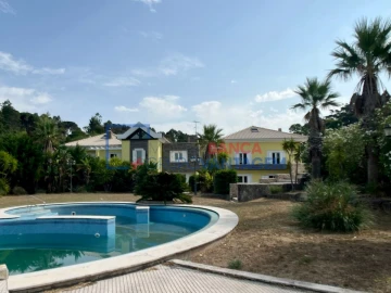 Moradia T6 para Venda em Queluz e Belas