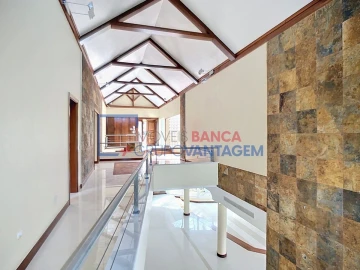 Moradia T6 para Venda em Queluz e Belas