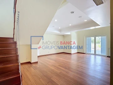 Moradia T6 para Venda em Queluz e Belas