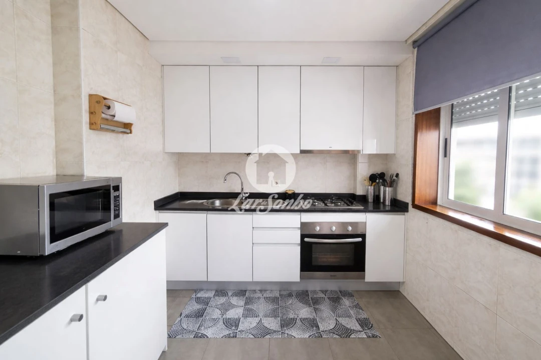 Apartamento T3 para Venda em Arcozelo Foto 9