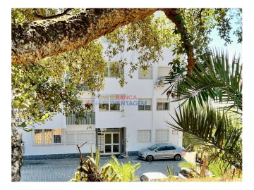 Apartamento T2 para Venda em Queluz e Belas