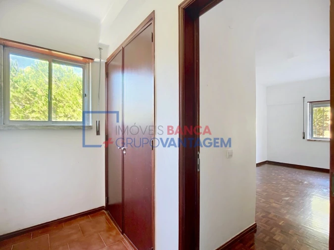 Apartamento T2 para Venda em Queluz e Belas Foto 8