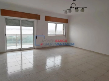Apartamento T2 para Venda em Azambuja