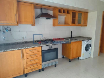 Apartamento T2 para Venda em Azambuja