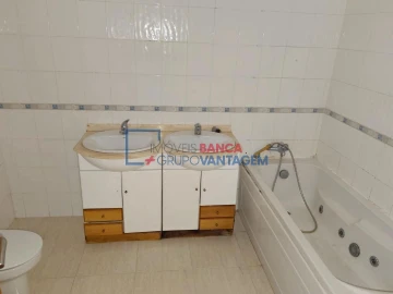 Apartamento T2 para Venda em Azambuja