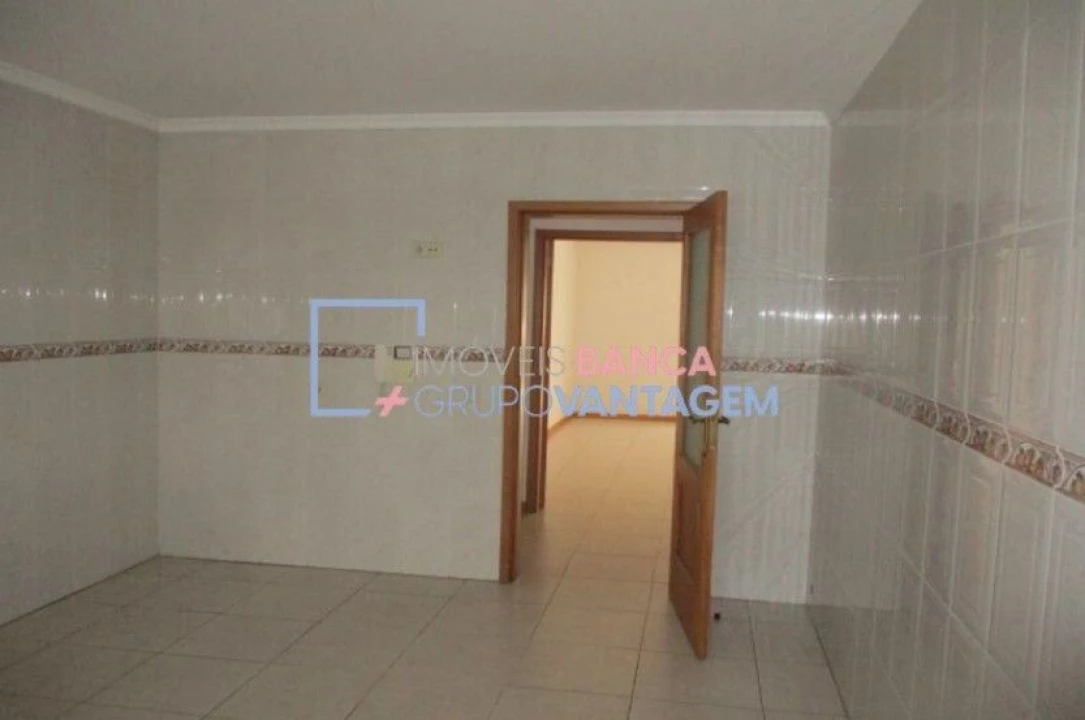 Apartamento T3 para Venda em O. Azeméis, Riba-Ul, Ul, Macinhata Seixa, Madail Foto 5