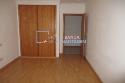 Apartamento T3 para Venda em O. Azeméis, Riba-Ul, Ul, Macinhata Seixa, Madail