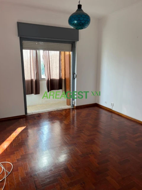 Apartamento T2 para Venda em Falagueira-Venda Nova