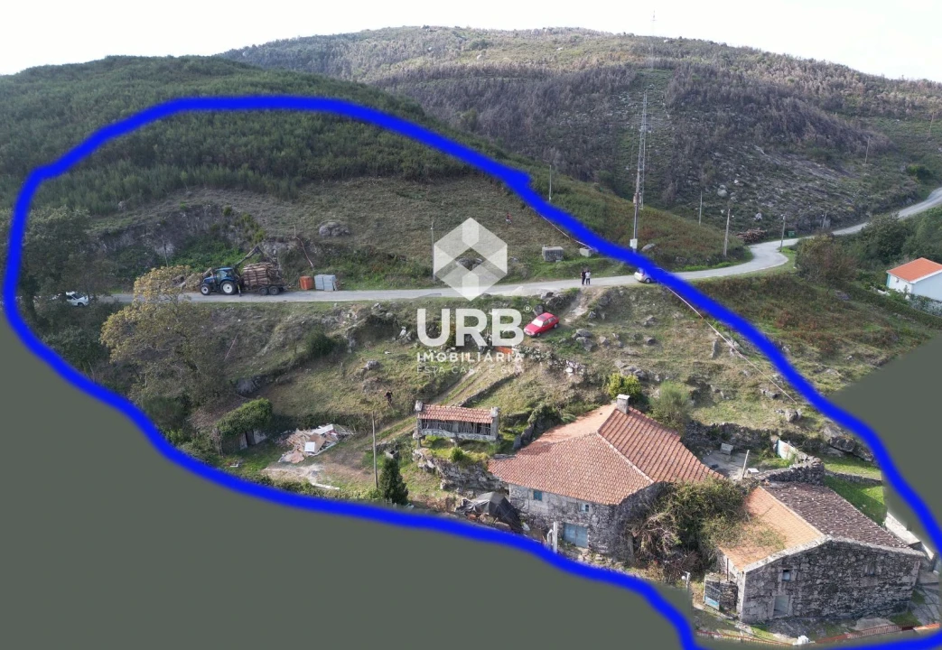 Terreno Misto para Venda em Valdreu Foto 4