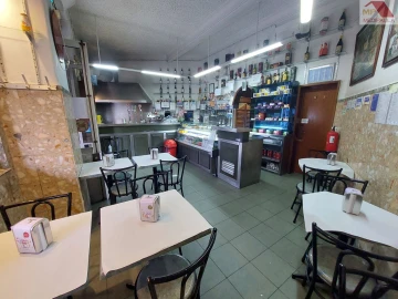 Loja para Arrendamento em Agualva e Mira-Sintra