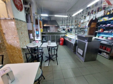 Loja para Arrendamento em Agualva e Mira-Sintra