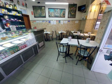 Loja para Arrendamento em Agualva e Mira-Sintra