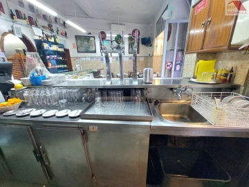 Loja para Arrendamento em Agualva e Mira-Sintra