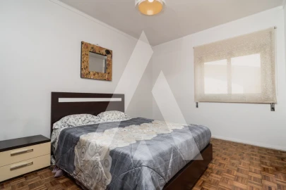 Apartamento T3 para Venda em Santa Clara e Castelo Viegas