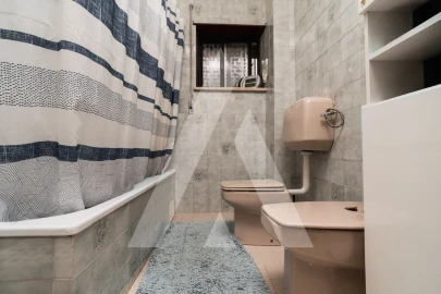 Apartamento T3 para Venda em Santa Clara e Castelo Viegas