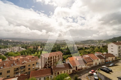 Apartamento T3 para Venda em Santa Clara e Castelo Viegas