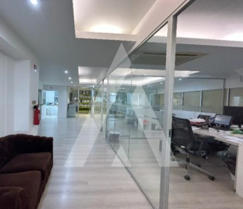 Armazém para Venda em Marvila Foto 8