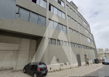 Armazém para Venda em Marvila