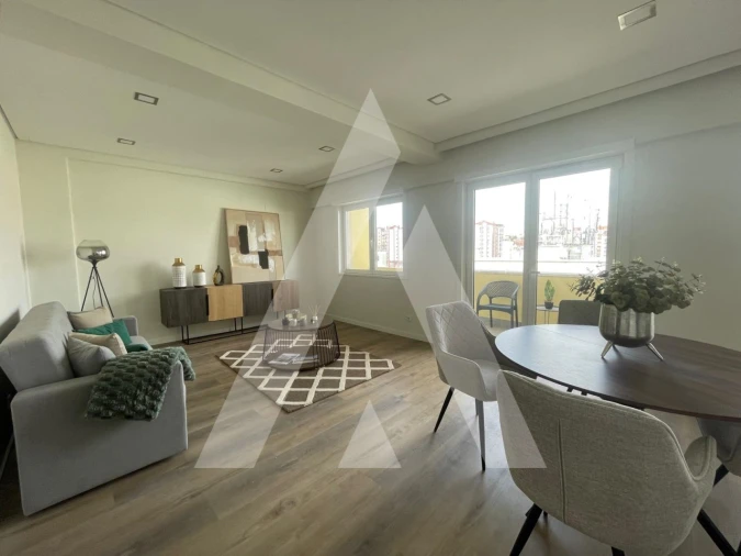 Apartamento T3 para Venda em Benfica Foto 2