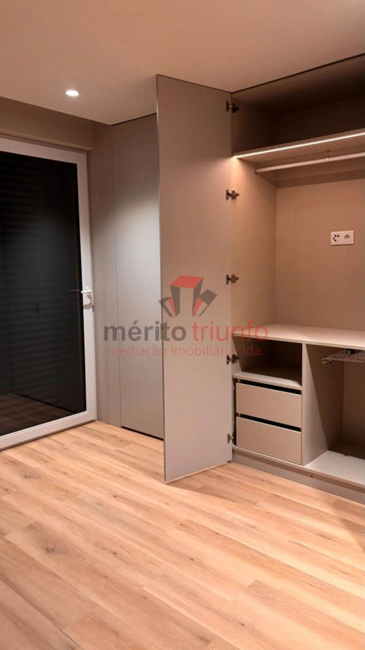 Apartamento T3 para Venda em Vila Nova de Famalicão e Calendário Foto 31