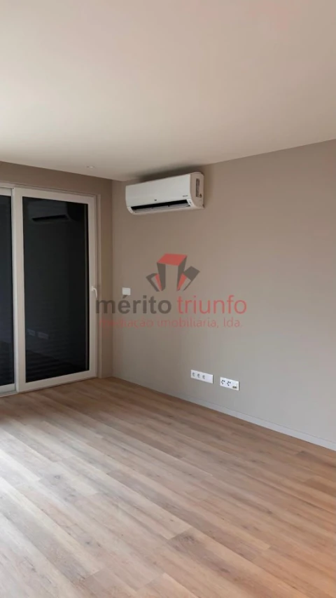Apartamento T3 para Venda em Vila Nova de Famalicão e Calendário