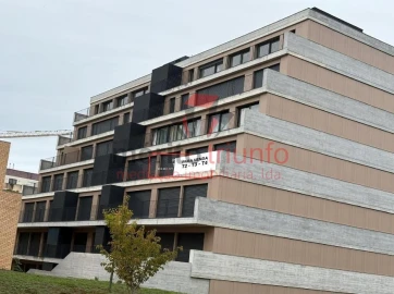 Apartamento T3 para Venda em Vila Nova de Famalicão e Calendário