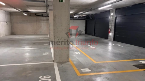 Apartamento T4 para Venda em Vila Nova de Famalicão e Calendário