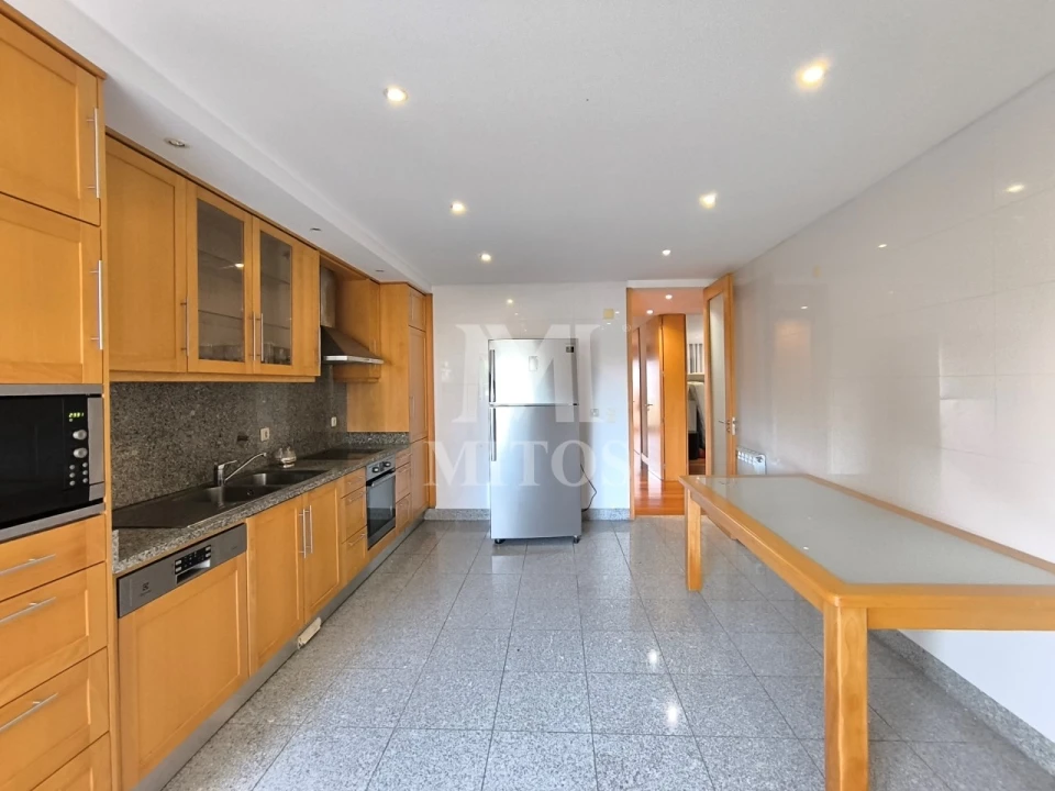 Apartamento T3 para Venda em Santa Maria Maior e Monserrate e Meadela Foto 6