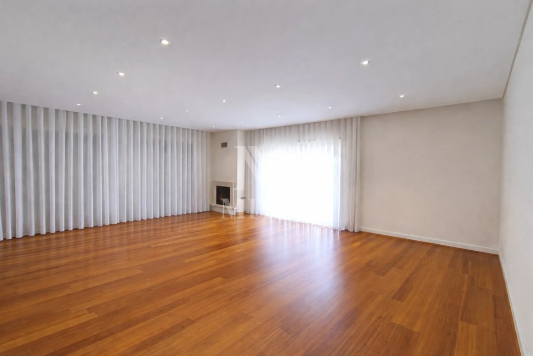 Apartamento T3 para Venda em Santa Maria Maior e Monserrate e Meadela Foto 1