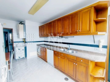 Apartamento T3 para Venda em Santa Maria Maior e Monserrate e Meadela