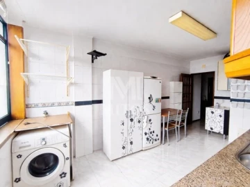 Apartamento T3 para Venda em Santa Maria Maior e Monserrate e Meadela