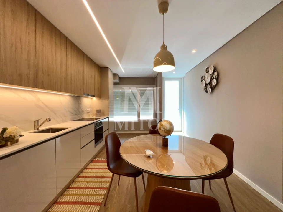 Apartamento T2 para Venda em Darque Foto 4