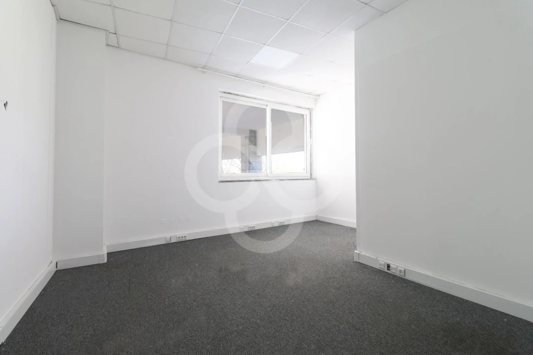 Escritório para Venda em Carnide Foto 13