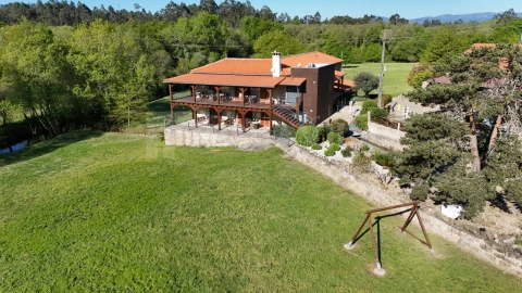 Moradia T12 para Venda em Cerdal