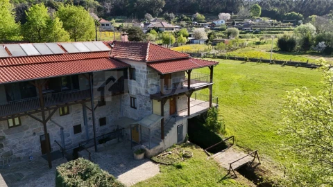 Moradia T12 para Venda em Cerdal