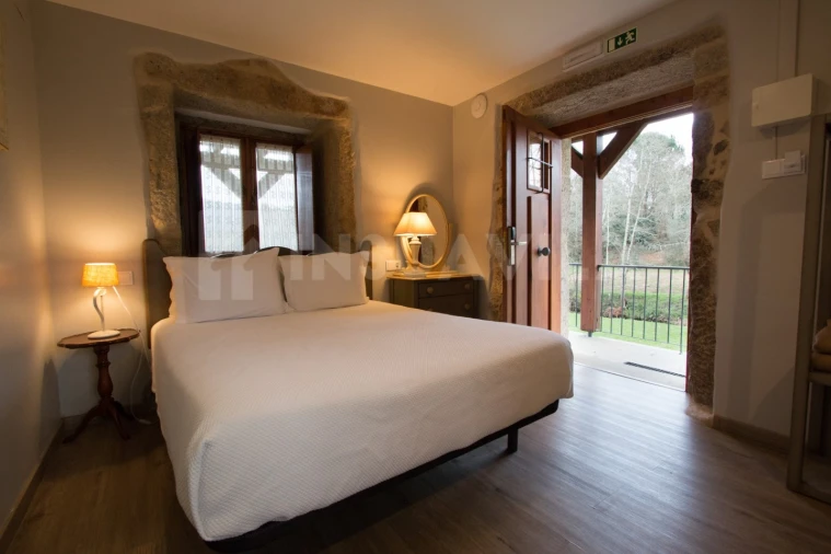 Moradia T12 para Venda em Cerdal Foto 23