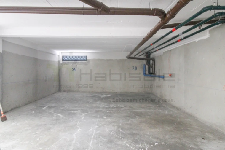 Apartamento T3 para Venda em Charneca de Caparica e Sobreda Foto 31