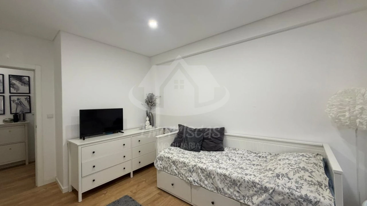 Apartamento T2 para Venda em Póvoa de Santa Iria e Forte da Casa Foto 25