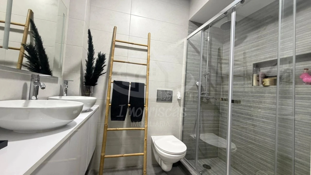 Apartamento T2 para Venda em Póvoa de Santa Iria e Forte da Casa Foto 26