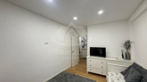 Apartamento T2 para Venda em Póvoa de Santa Iria e Forte da Casa