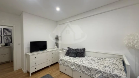 Apartamento T2 para Venda em Póvoa de Santa Iria e Forte da Casa