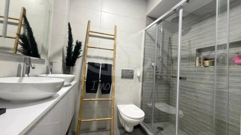 Apartamento T2 para Venda em Póvoa de Santa Iria e Forte da Casa