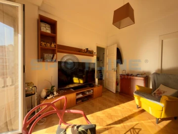 Apartamento T2 para Arrendamento em Alvalade